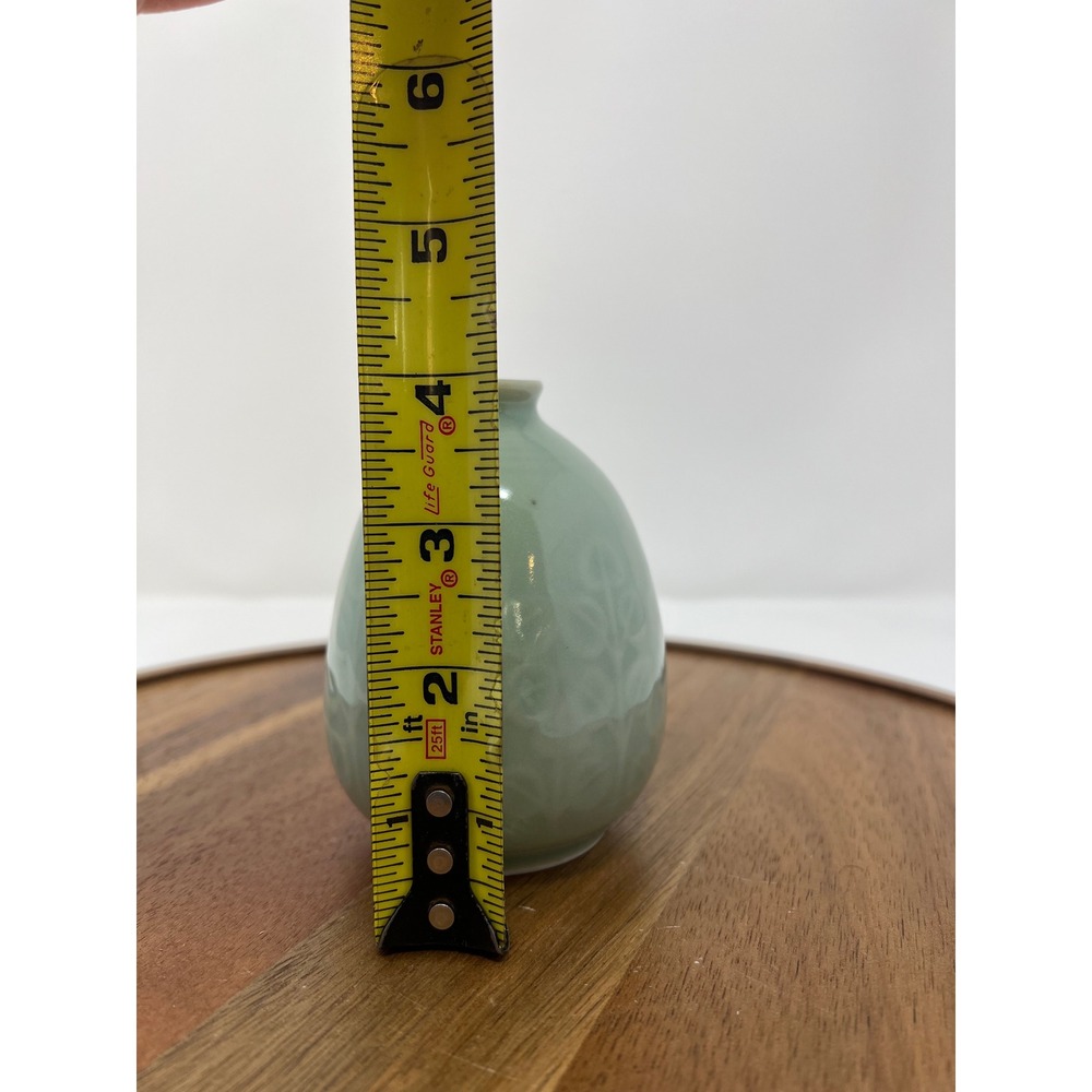 Celadon Bud Vase Embossed Floral Design Small Ceramic‎ Tabletop Decor - Picture 9 of 10